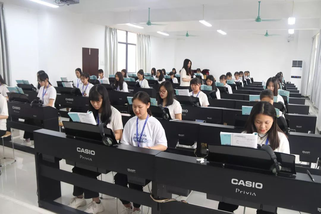 學(xué)在省電商丨不負(fù)最美校園，不負(fù)青春時(shí)光