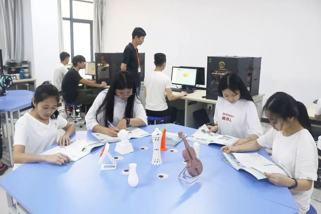 學(xué)在省電商丨不負(fù)最美校園，不負(fù)青春時(shí)光