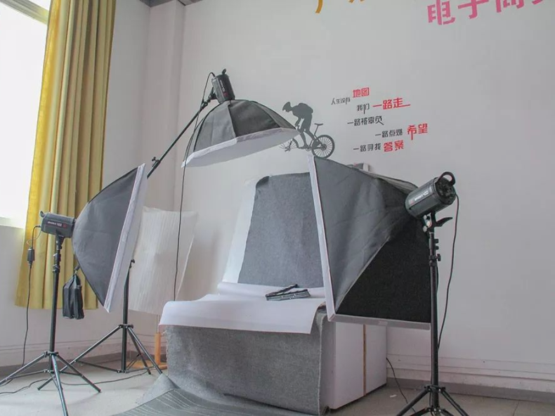 -12 廣州電子商務(wù)學(xué)校有哪些-廣州電子商務(wù)學(xué)校名單-廣東技校排名網(wǎng)