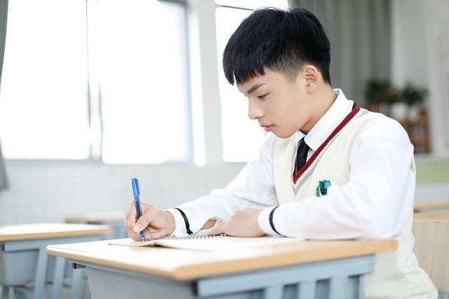 現(xiàn)在中專讀什么專業(yè)以后有優(yōu)勢-1 現(xiàn)在中專讀什么專業(yè)以后有優(yōu)勢-廣東技校排名網(wǎng)